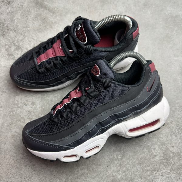 Nike Air Max 95 - Black Team Red - Image 3