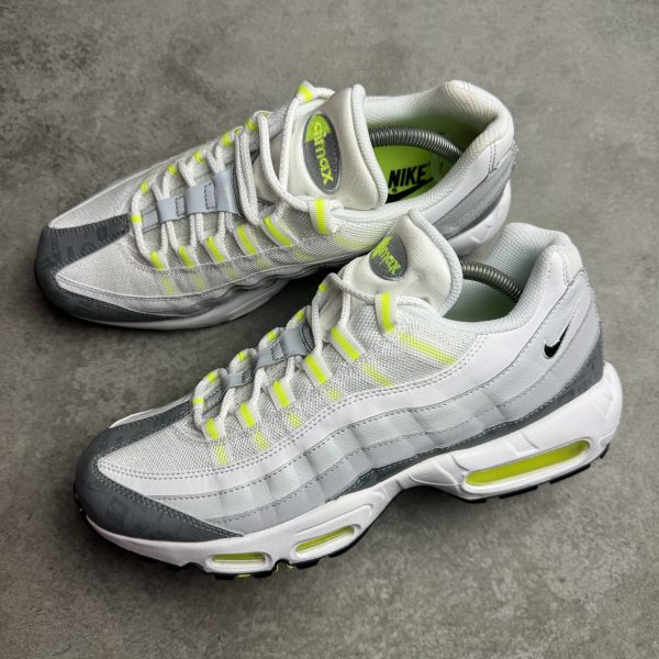 Nike Air Max 95 Nike Logos Pack - White Neon - Image 3