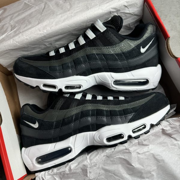 Nike Air Max 95 - Black Anthracite Pure Platinum - Image 2