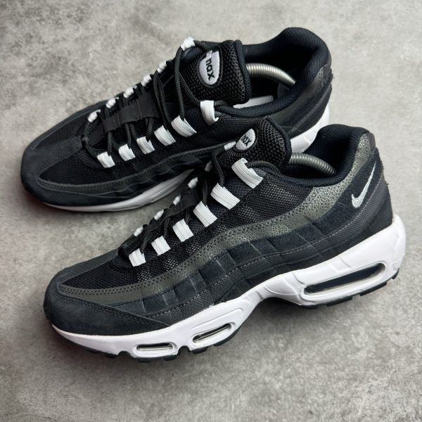 Nike Air Max 95 - Black Anthracite Pure Platinum - Image 3