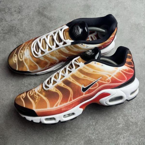 Nike Air Max Plus TN - Light Photography - Image 3