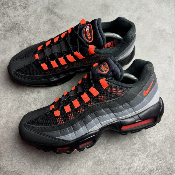 Nike Air Max 95 - Hyper Crimson - Image 3