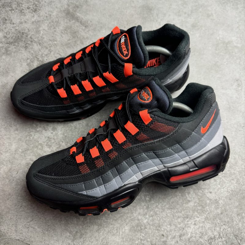 Nike Air Max 95 - Hyper Crimson