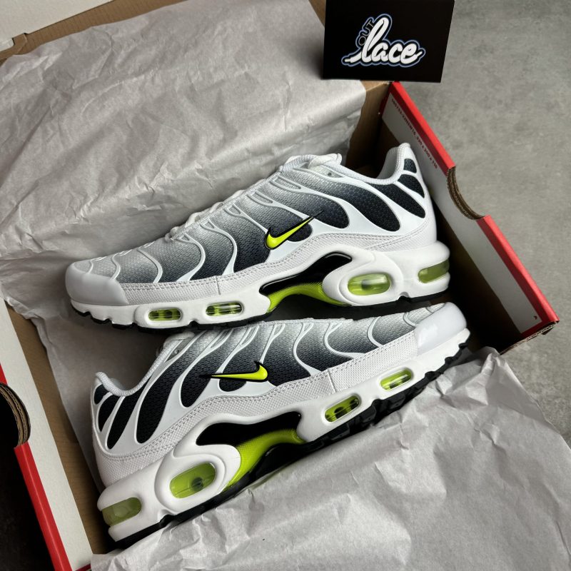 Nike Air Max Plus TN - Phantom Volt